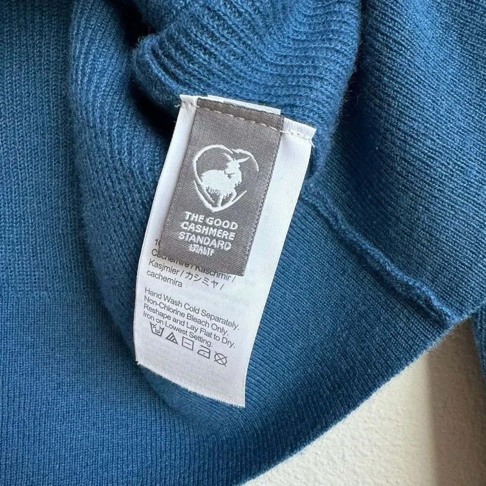 J. Crew Featherweight 100% Cashmere Blue Button Cropped Cardigan Size Large - Picture 6 of 8